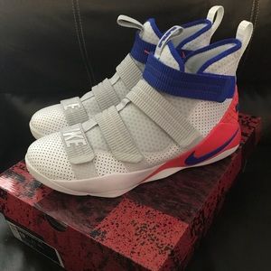 Nike Lebron Zoom Soldier 11